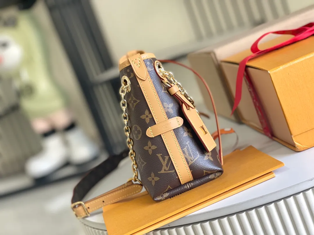 All Categories 💚 Authentic Grade Bags 💚 LV 2026 New LV Top Replica Crossbody Shoulder Bag