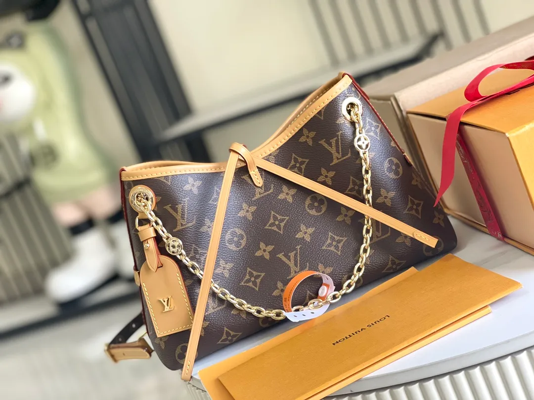 All Categories 💚 Authentic Grade Bags 💚 LV 2026 New LV Top Replica Crossbody Shoulder Bag