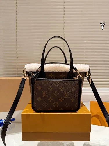 All Categories Official Website "Brand Women's Bags" Women's Bags 💙 LV 2025 New LV Crossbody Bag