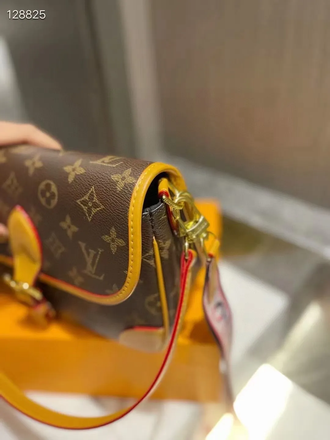 All categories Official website "Brand Women's Bags" Women's Bags 💙 LV fine imitation LV, high imitation LV bags, LV crossbody bags, 2023 official latest version LV crossbody bags, LV bag factory, recommended bags, size: 25-9-15CM