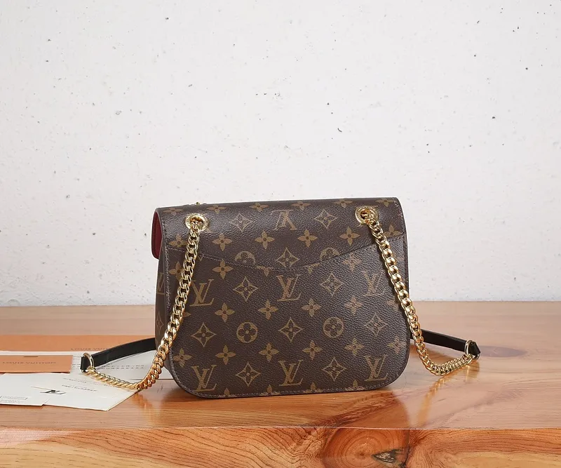 All Categories Official Website "Brand Women's Bags" Women's Bags 💙 LV LV 2026 New Crossbody Shoulder Bag