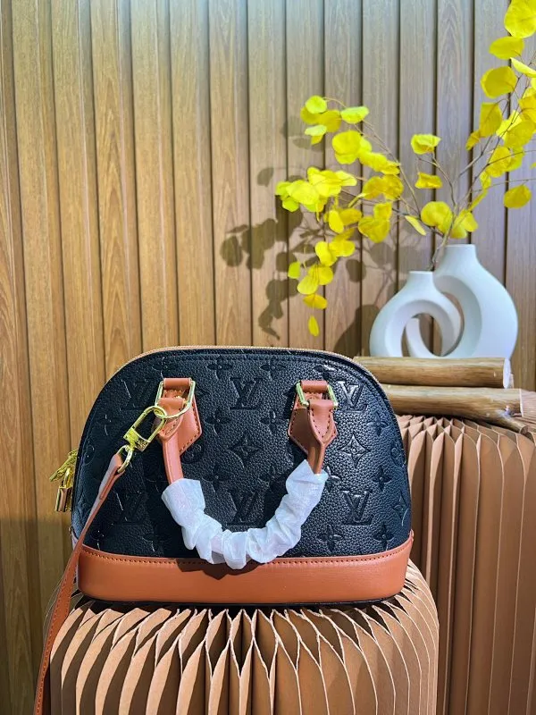 All categories Official website "Brand Women's Bags" Women's Bags 💙 LV 2023 latest version LV crossbody bag