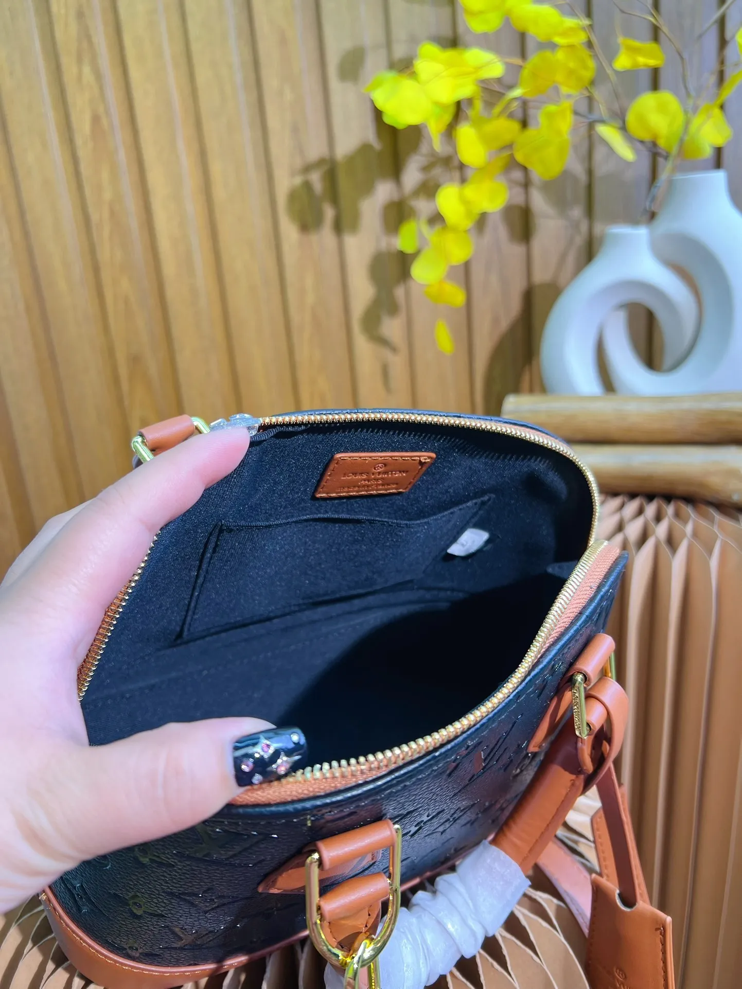 All categories Official website "Brand Women's Bags" Women's Bags 💙 LV 2023 latest version LV crossbody bag