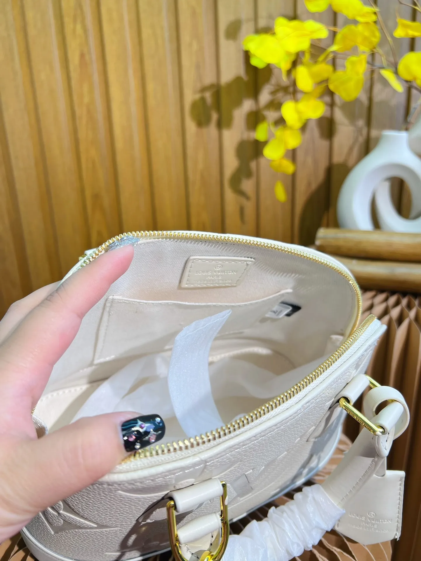 All categories Official website "Brand Women's Bags" Women's Bags 💙 LV 2023 latest version LV crossbody bag