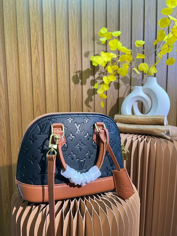 All categories Official website "Brand Women's Bags" Women's Bags 💙 LV 2023 latest version LV crossbody bag