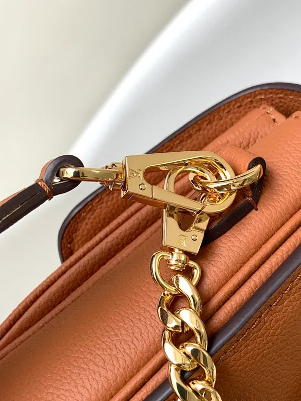 All Categories Official Website "Brand Women's Bags" Women's Bags 💙 LV 2026 New LV Crossbody Bag