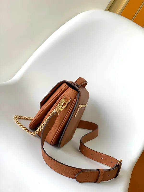 All Categories Official Website "Brand Women's Bags" Women's Bags 💙 LV 2026 New LV Crossbody Bag