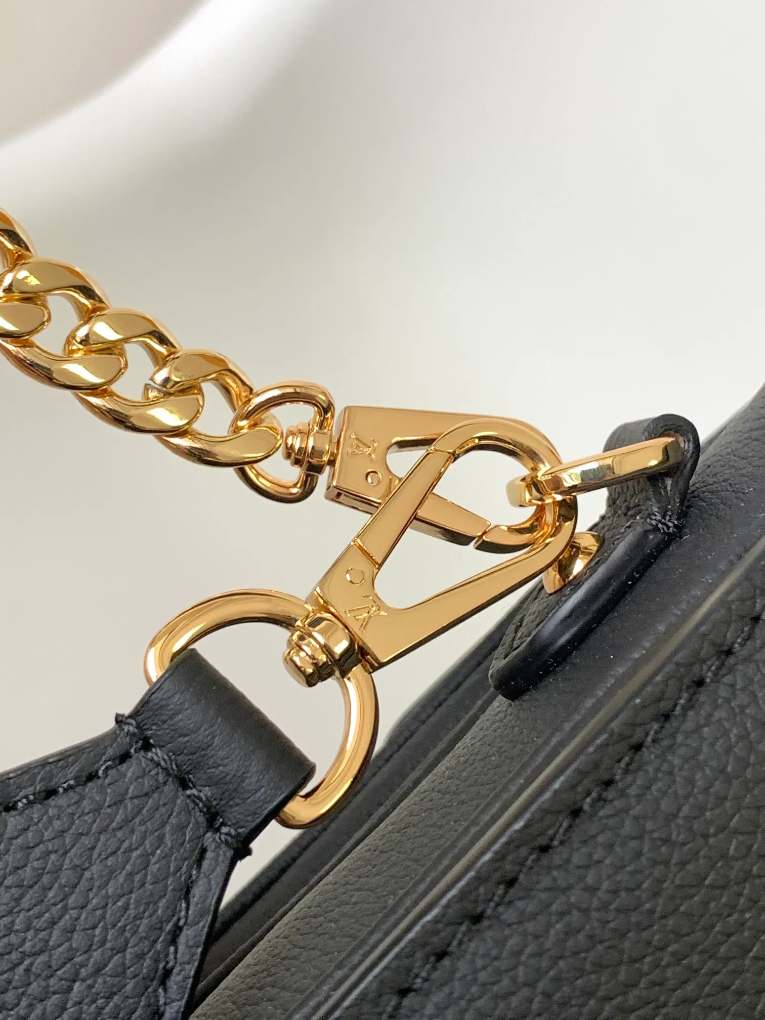 All Categories Official Website "Brand Women's Bags" Women's Bags 💙 LV 2026 New LV Crossbody Bag
