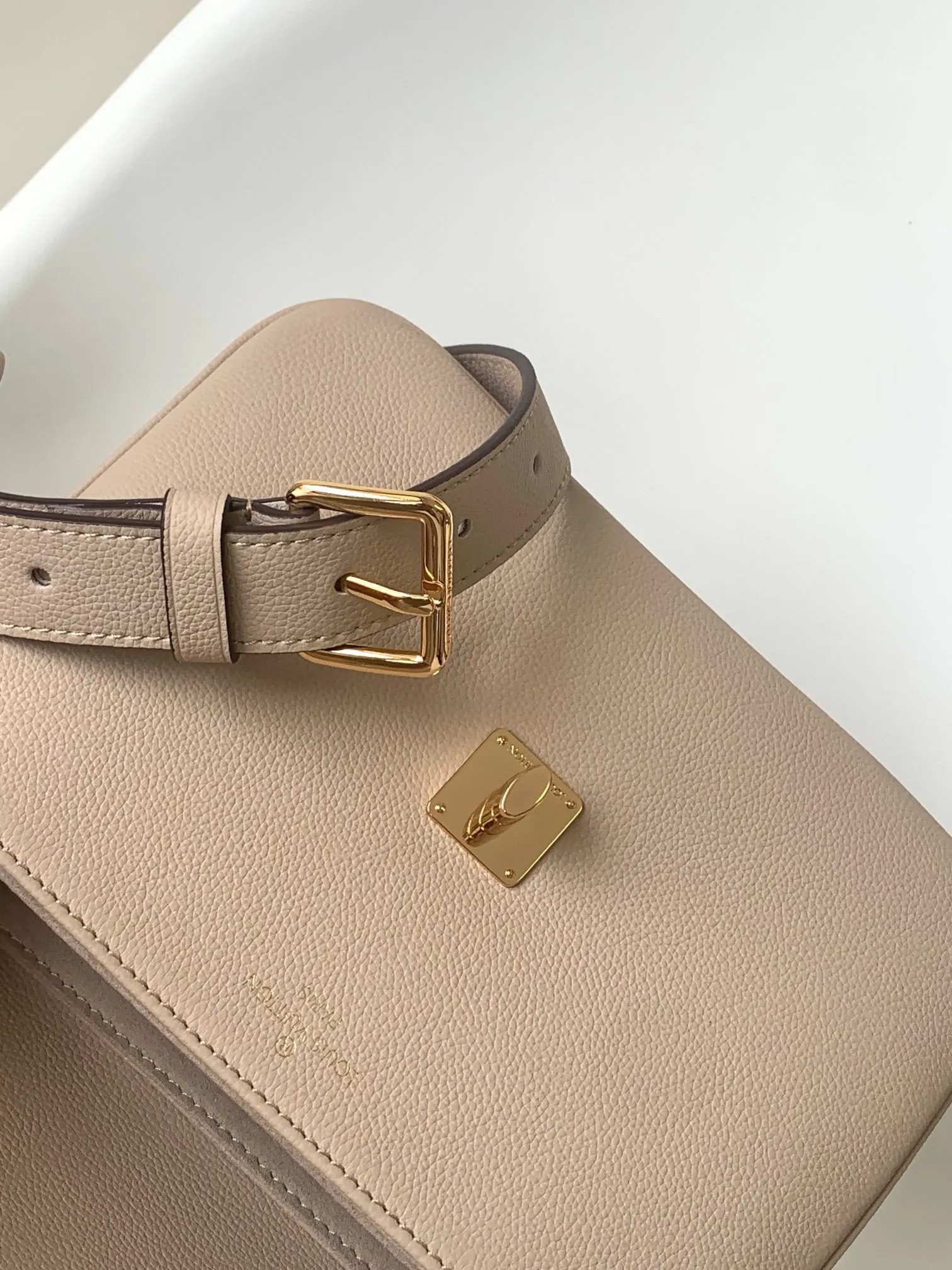 All Categories Official Website "Brand Women's Bags" Women's Bags 💙 LV 2026 New LV Crossbody Bag