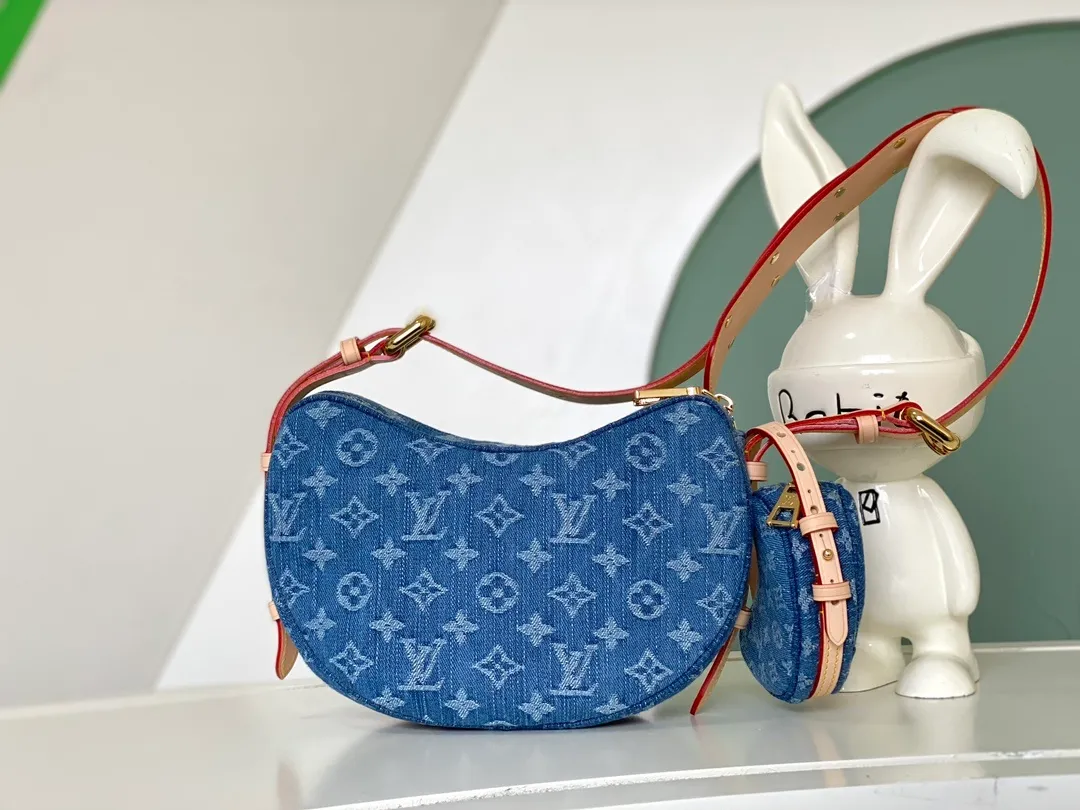 All Categories Official Website "Brand Women's Bags" Women's Bags 💙 LV 2026 New LV Crossbody Bag