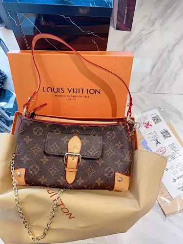 All categories Official website "Brand Women's Bags" Women's Bags 💙 LV fine imitation LV, high imitation LV bags, LV crossbody bags, 2023 official latest version LV armpit bag, LV bag factory, recommended bags, size: 31-14-9CM