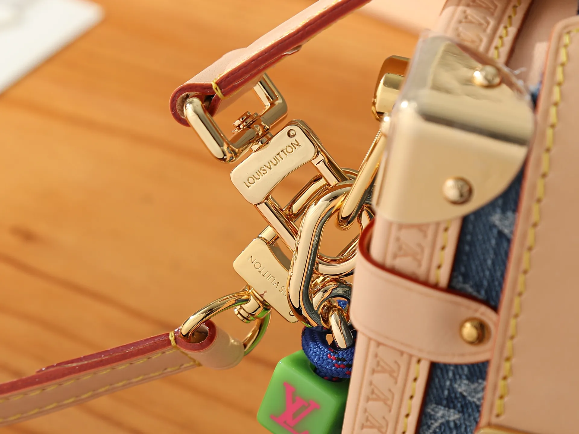 All Categories Official Website "Brand Women's Bags" Women's Bags 💙 LV LV 2026 New Crossbody Shoulder Bag