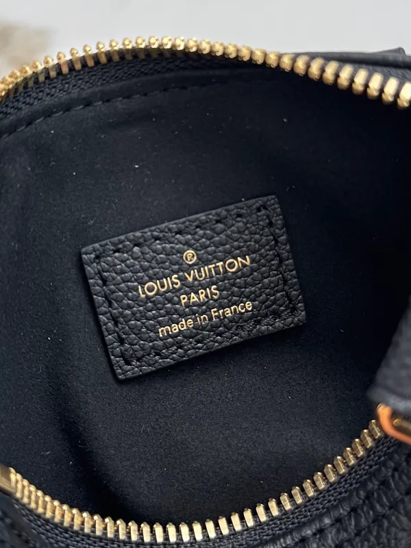 All Categories Official Website "Brand Women's Bags" Women's Bags 💙 LV 2026 New LV Crossbody Bag
