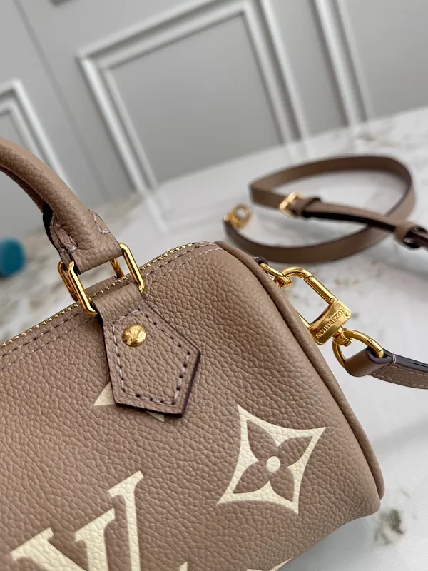 All Categories Official Website "Brand Women's Bags" Women's Bags 💙 LV 2026 New LV Crossbody Bag