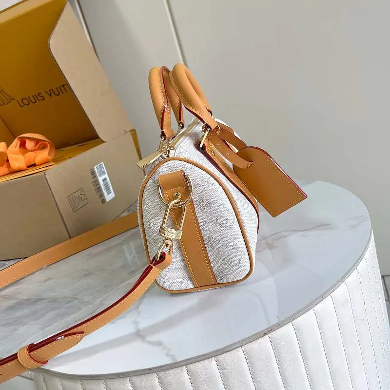 All Categories Official Website "Brand Women's Bags" Women's Bags 💙 LV LV 2026 New Crossbody Shoulder Bag
