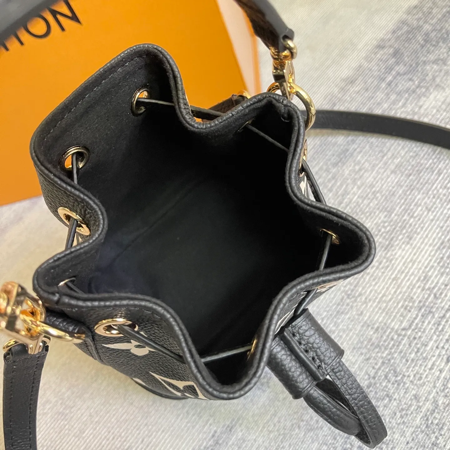 All Categories Official Website "Brand Women's Bags" Women's Bags 💙 LV 2026 New LV Crossbody Bag