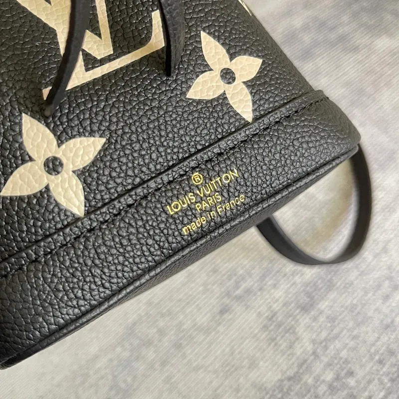 All Categories Official Website "Brand Women's Bags" Women's Bags 💙 LV 2026 New LV Crossbody Bag