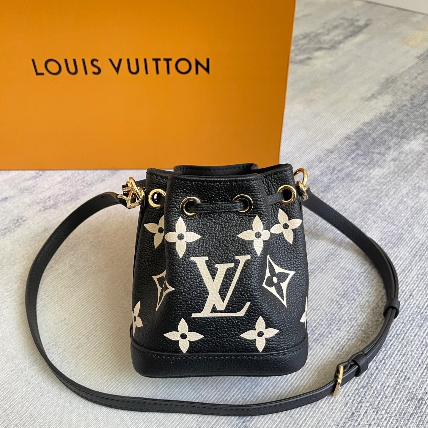 All Categories Official Website "Brand Women's Bags" Women's Bags 💙 LV 2026 New LV Crossbody Bag