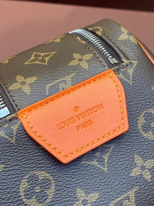 All categories Official website "Brand Women's Bags" Women's Bags 💙 LV 2025 new LV toiletry bag