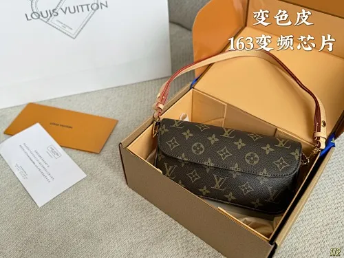 All categories Official website "Brand Women's Bags" Women's Bags 💙 LV 2025 new LV armpit bag