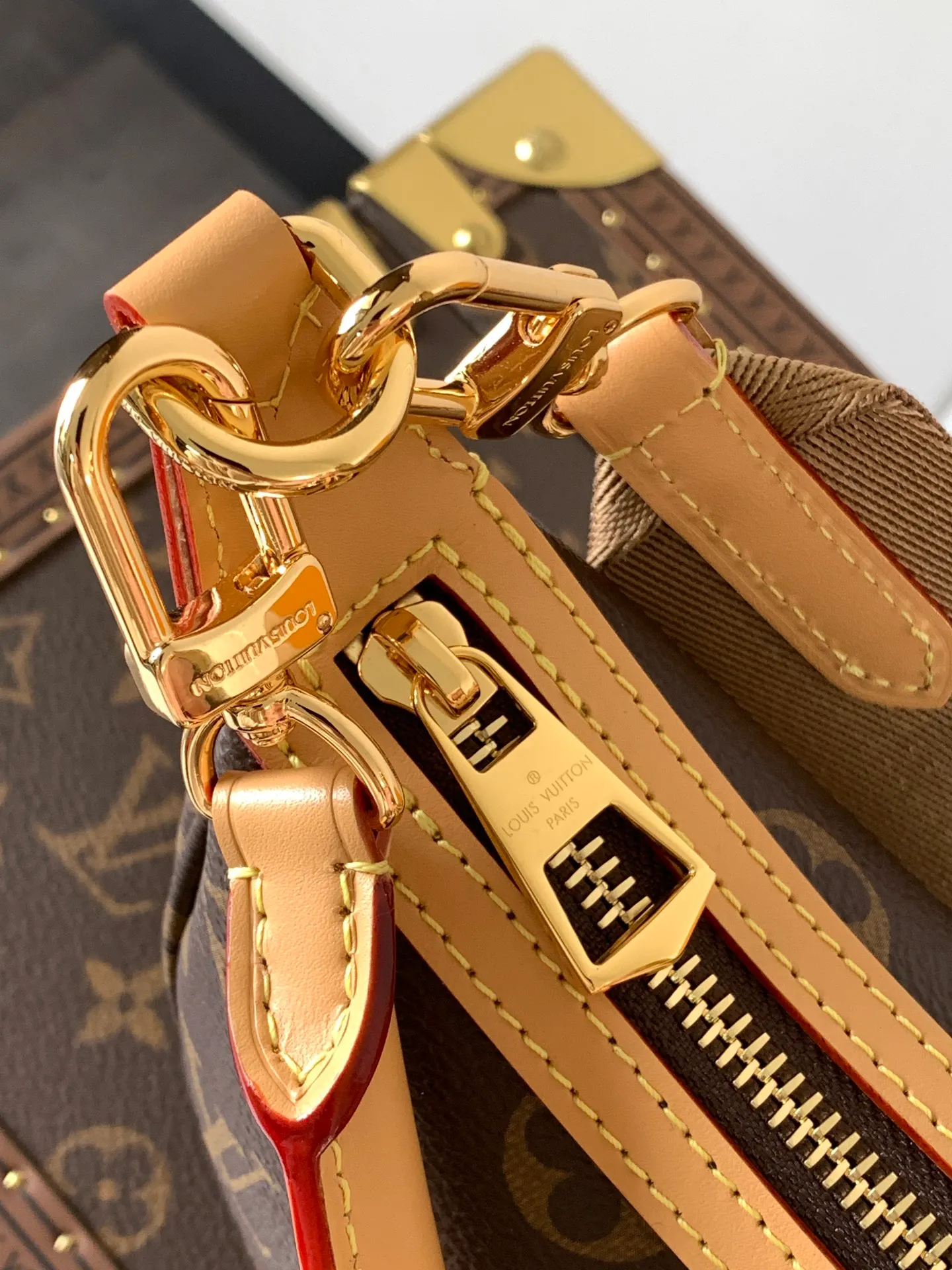 All Categories Official Website "Brand Women's Bags" Women's Bags 💙 LV 2026 New LV Armpit Crossbody Bag