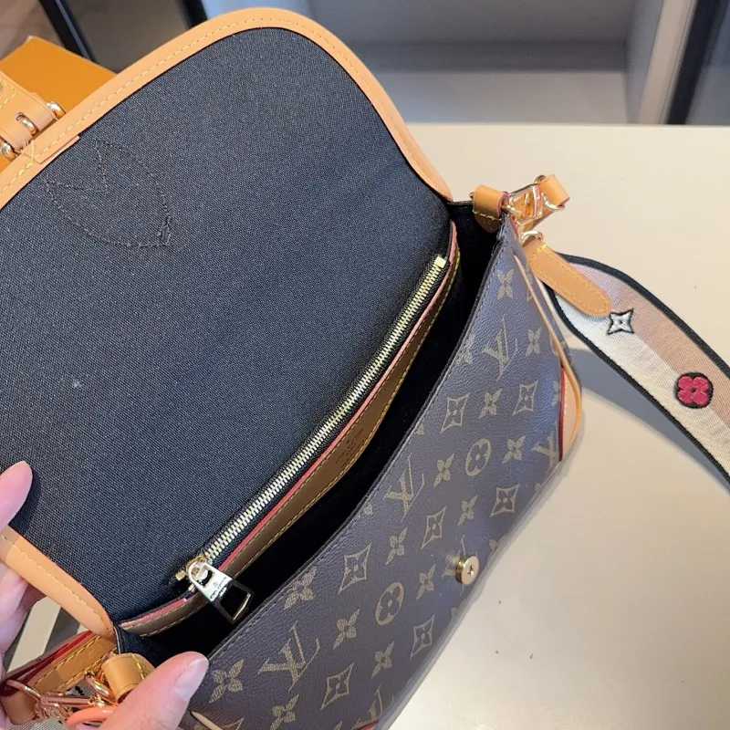 All Categories Official Website "Brand Women's Bags" Women's Bags 💙 LV 2025 New LV Crossbody Bag