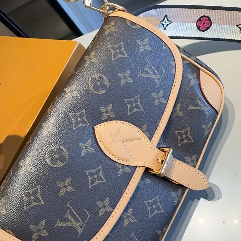 All Categories Official Website "Brand Women's Bags" Women's Bags 💙 LV 2025 New LV Crossbody Bag