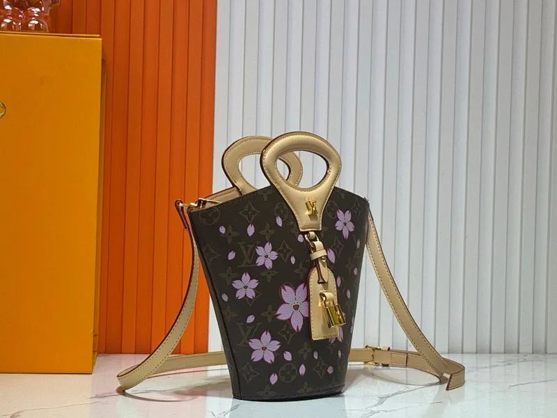 All Categories Official Website "Brand Women's Bags" Women's Bags 💙 LV 2025 New LV Crossbody Bag