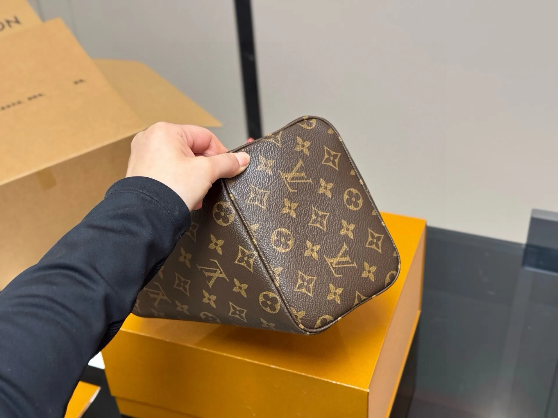 All Categories Official Website "Brand Women's Bags" Women's Bags 💙 LV 2025 New LV Bucket Bag