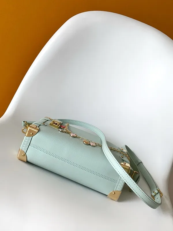 All Categories Official Website "Brand Women's Bags" Women's Bags 💙 LV 2026 New LV Crossbody Bag
