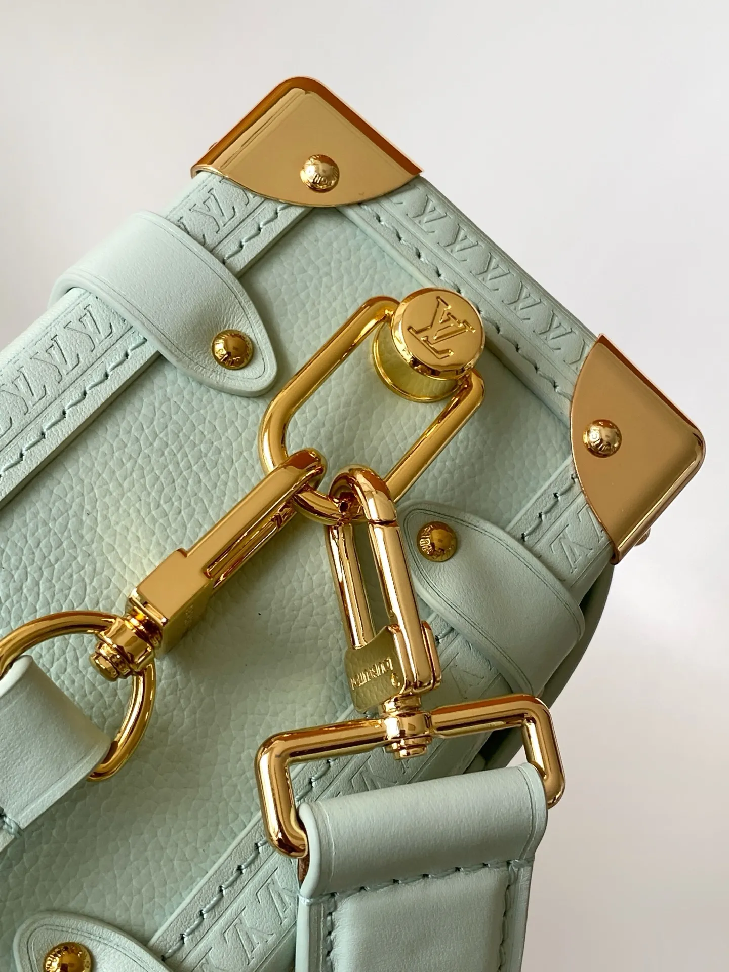 All Categories Official Website "Brand Women's Bags" Women's Bags 💙 LV 2026 New LV Crossbody Bag