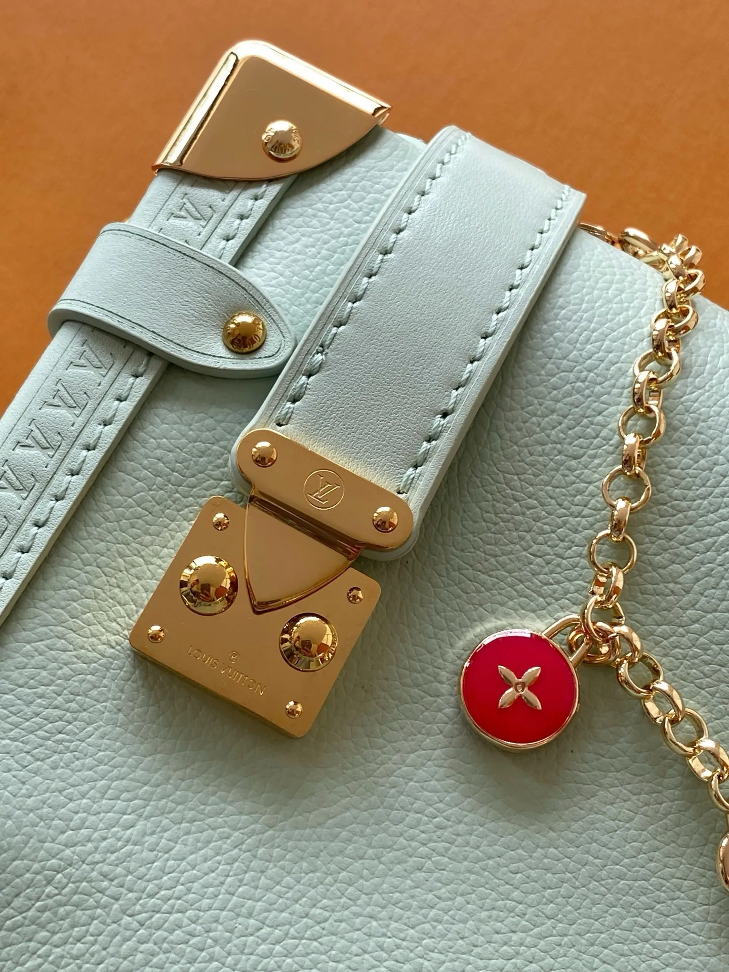 All Categories Official Website "Brand Women's Bags" Women's Bags 💙 LV 2026 New LV Crossbody Bag