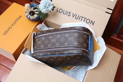 All Categories Official Website "Brand Women's Bags" Women's Bags 💙 LV 2024 New LV Cosmetic Bag