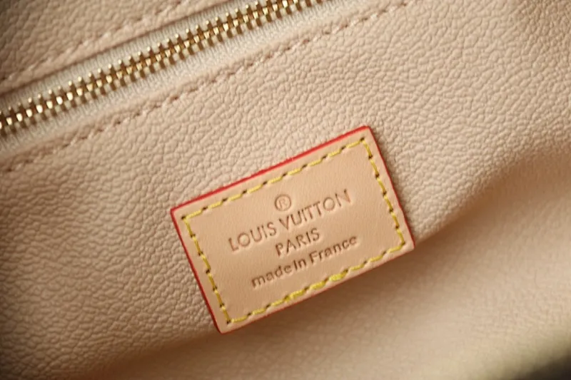 All Categories Official Website "Brand Women's Bags" Women's Bags 💙 LV 2024 New LV Cosmetic Bag