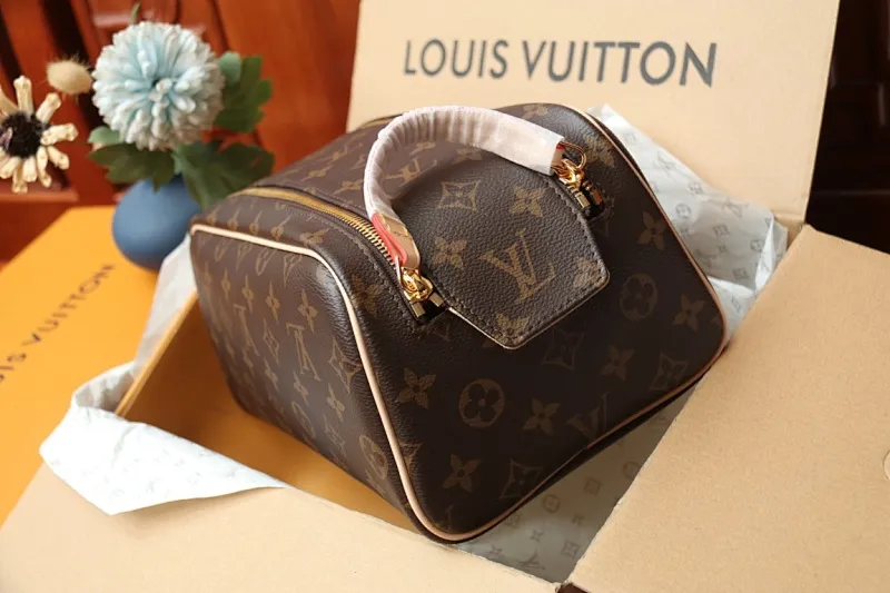 All Categories Official Website "Brand Women's Bags" Women's Bags 💙 LV 2024 New LV Cosmetic Bag