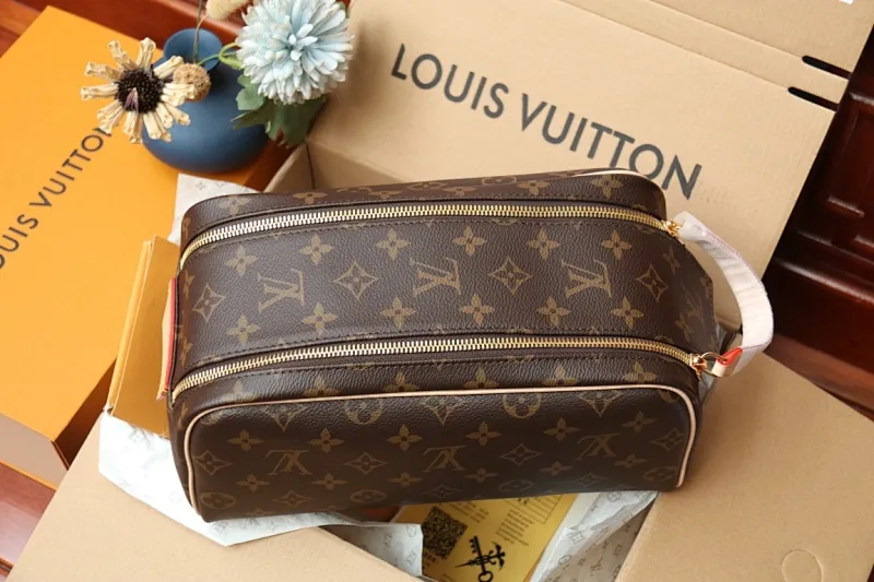 All Categories Official Website "Brand Women's Bags" Women's Bags 💙 LV 2024 New LV Cosmetic Bag