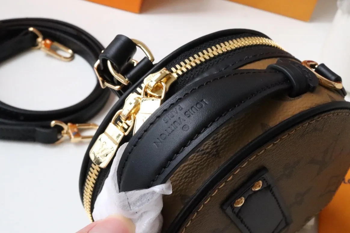 All categories Official website "Brand Women's Bags" Women's Bags 💙 LV replica LV, fine imitation LV bags, LV shoulder bags, 2023 official latest version LV crossbody bag, bag factory, original material, size: 13-12-6.5CM