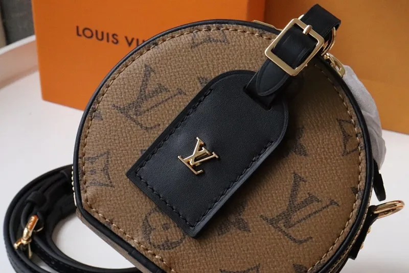 All categories Official website "Brand Women's Bags" Women's Bags 💙 LV replica LV, fine imitation LV bags, LV shoulder bags, 2023 official latest version LV crossbody bag, bag factory, original material, size: 13-12-6.5CM
