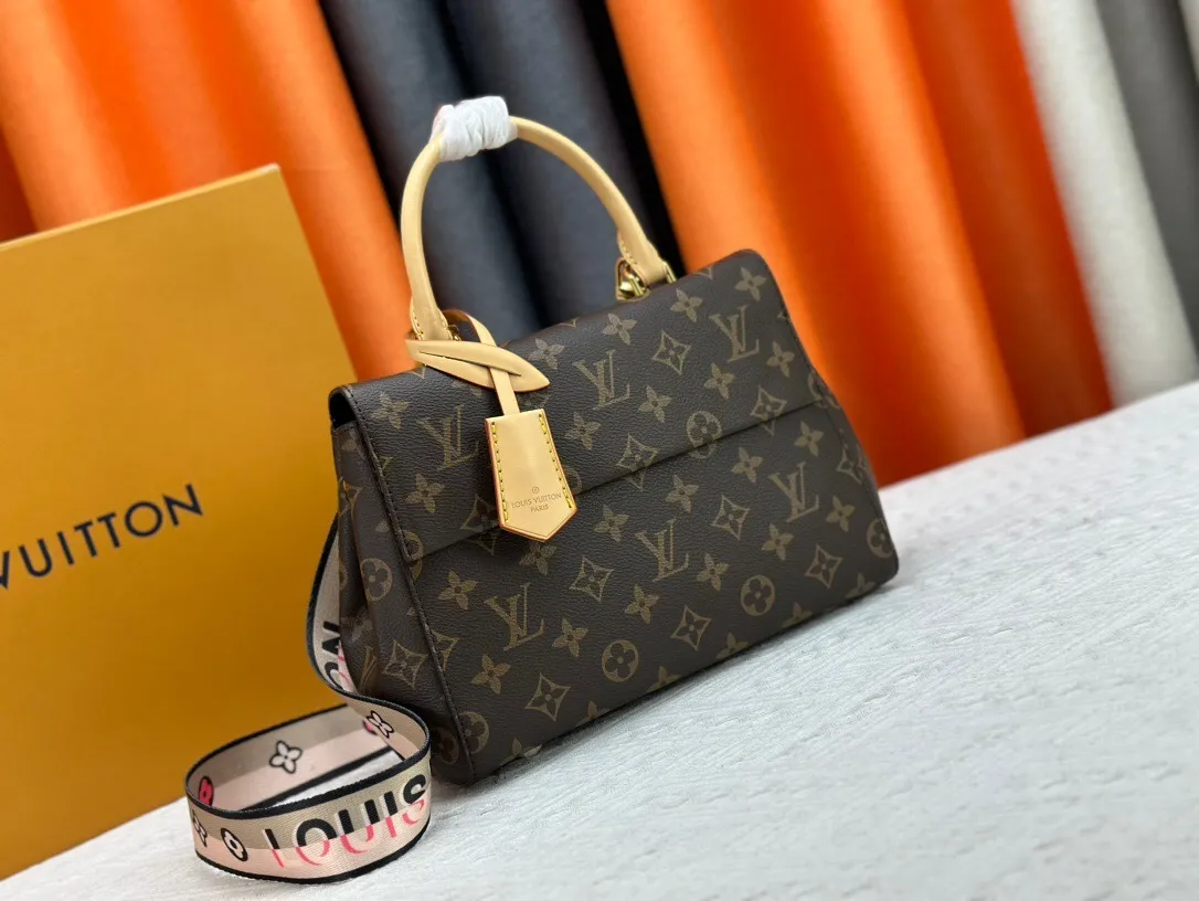 All Categories Official Website "Brand Women's Bags" Women's Bags 💙 LV 2024 New LV Crossbody Bag