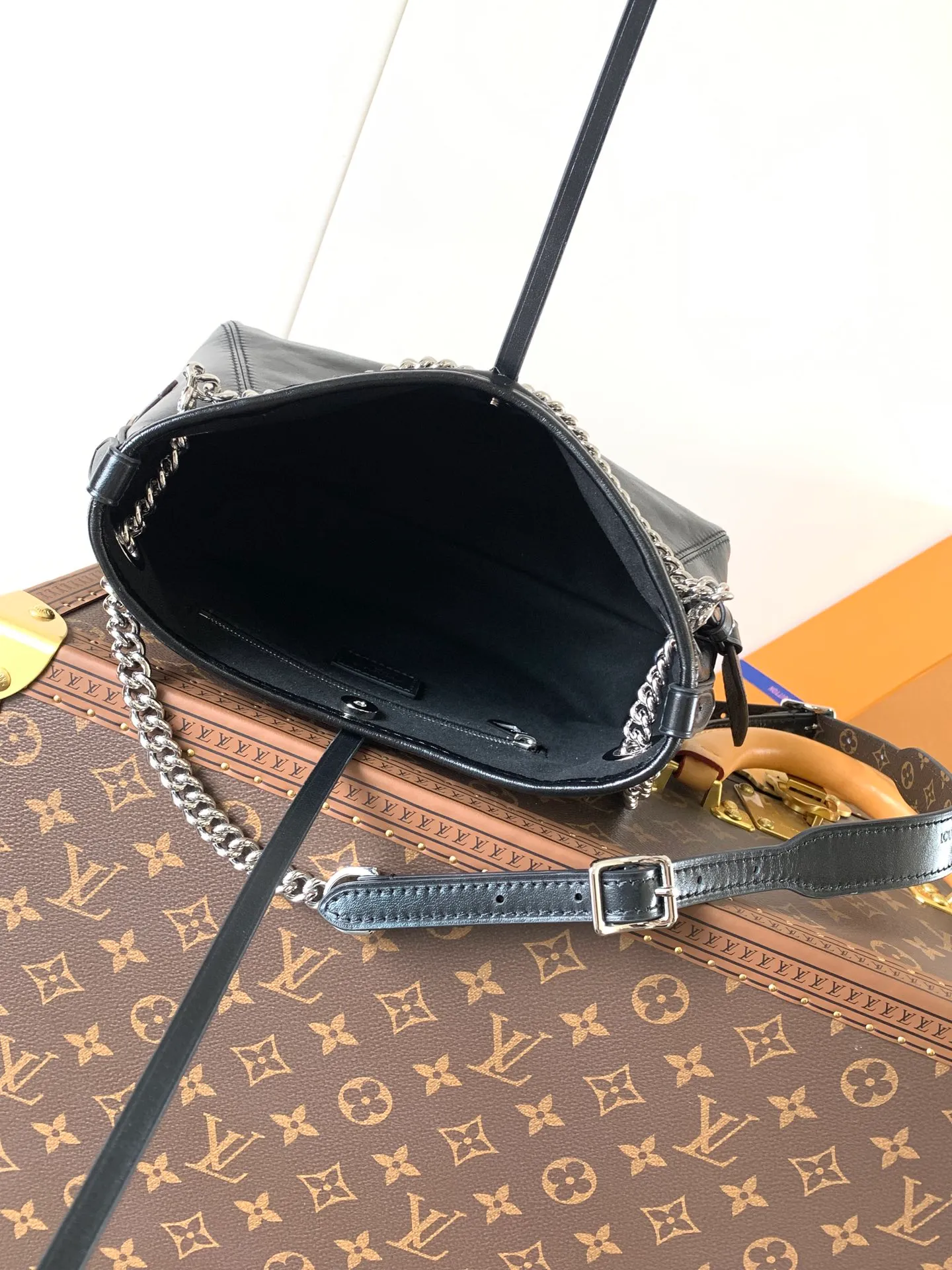 All Categories Official Website "Brand Women's Bags" Women's Bags 💙 LV 2026 New LV Crossbody Bag