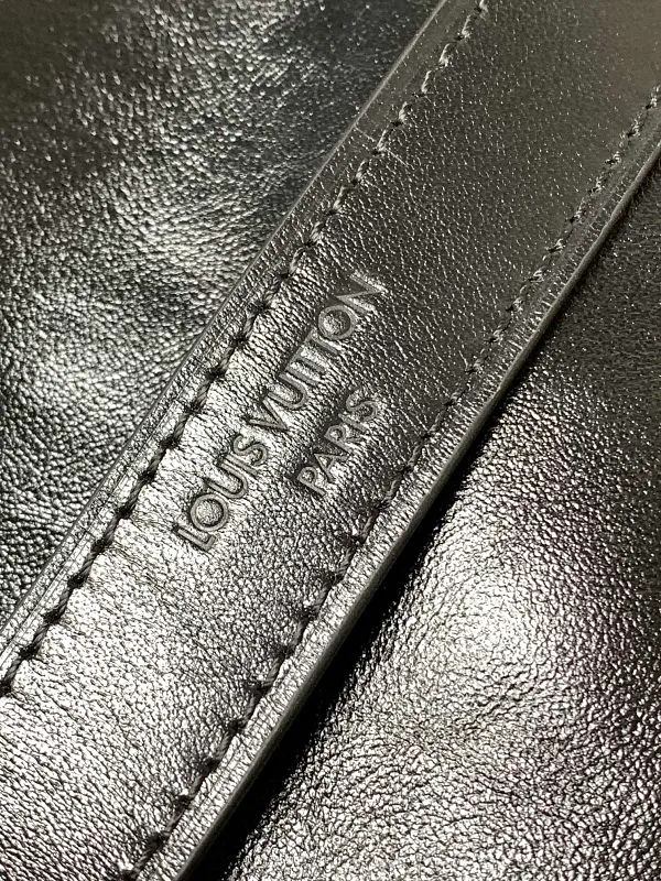 All Categories Official Website "Brand Women's Bags" Women's Bags 💙 LV 2026 New LV Crossbody Bag