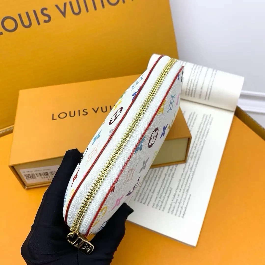 All Categories Official Website "Brand Women's Bags" Women's Bags 💙 LV 2026 New LV Cosmetic Bag