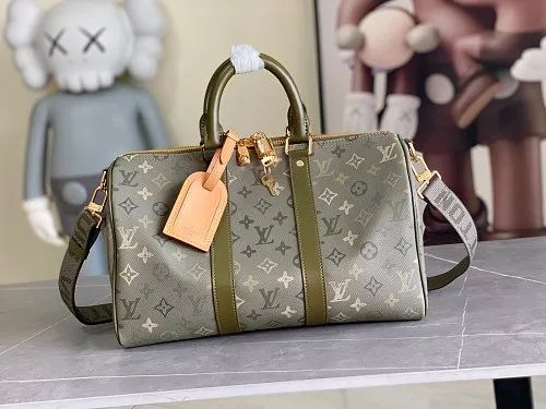 All Categories 💚 Authentic Grade Bags 💚 LV 2026 New LV Top Replica Crossbody Shoulder Bag