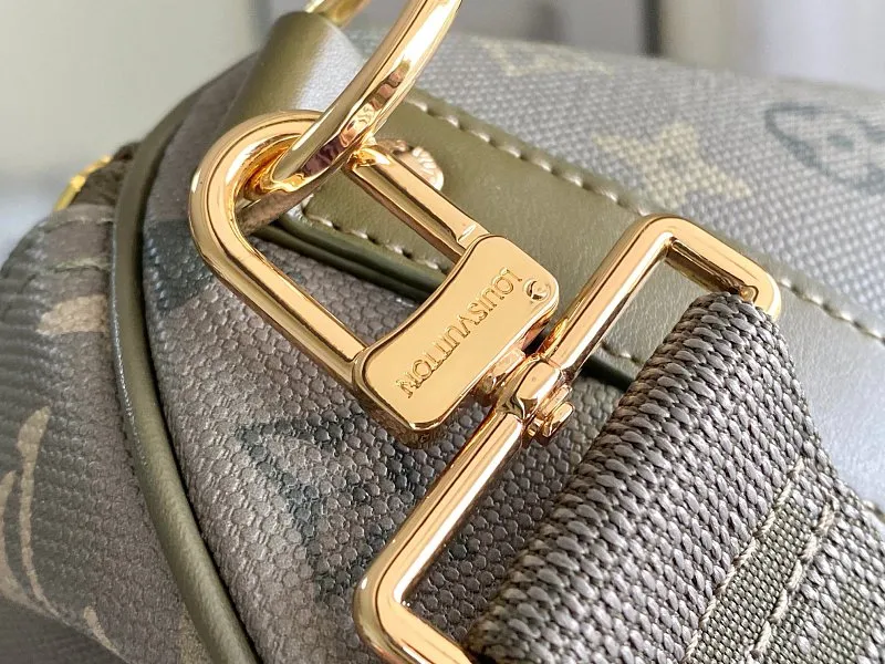 All Categories 💚 Authentic Grade Bags 💚 LV 2026 New LV Top Replica Crossbody Shoulder Bag