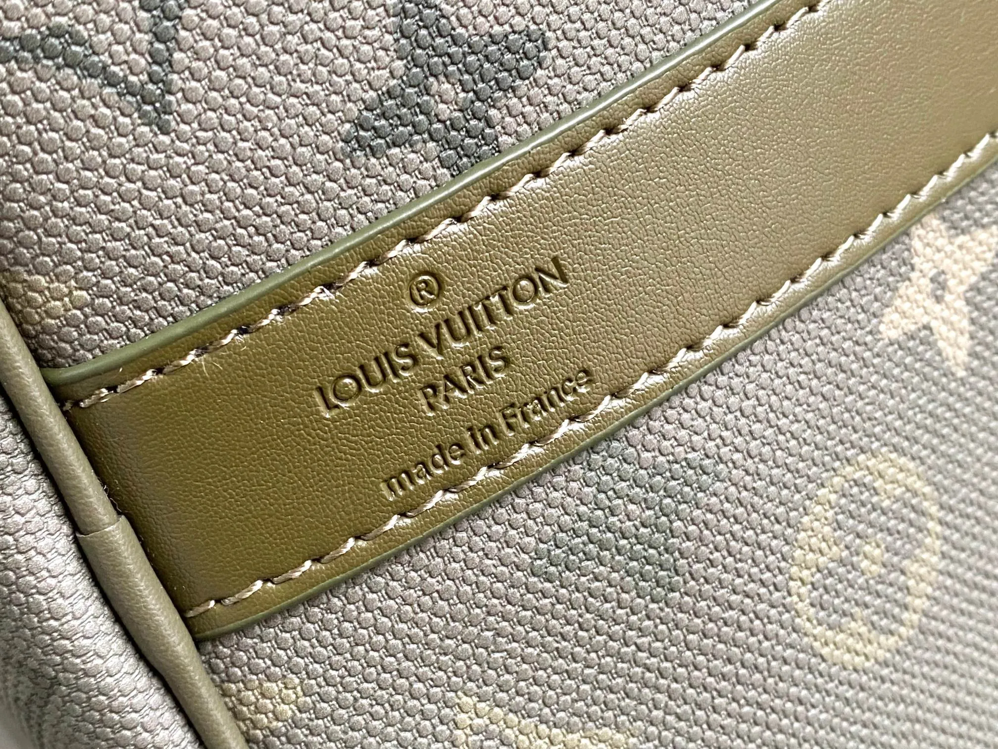 All Categories 💚 Authentic Grade Bags 💚 LV 2026 New LV Top Replica Crossbody Shoulder Bag