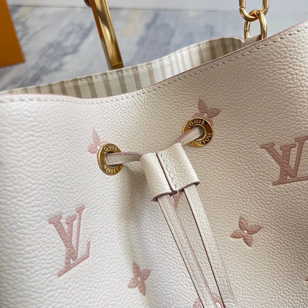 All Categories Official Website "Brand Women's Bags" Women's Bags 💙 LV 2025 New LV Crossbody Bag