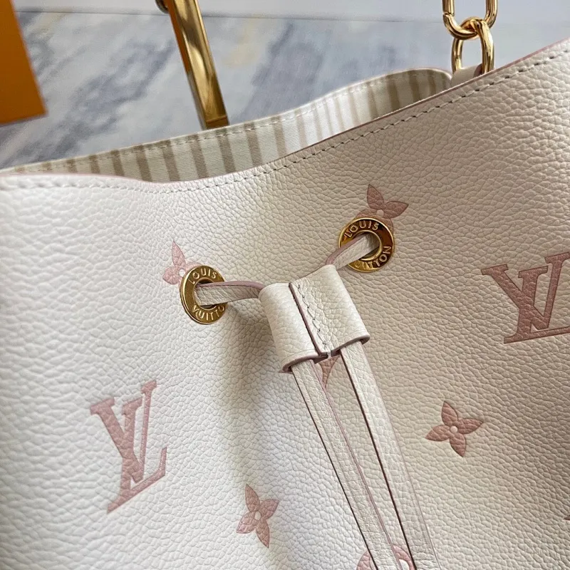 All Categories Official Website "Brand Women's Bags" Women's Bags 💙 LV 2025 New LV Crossbody Bag