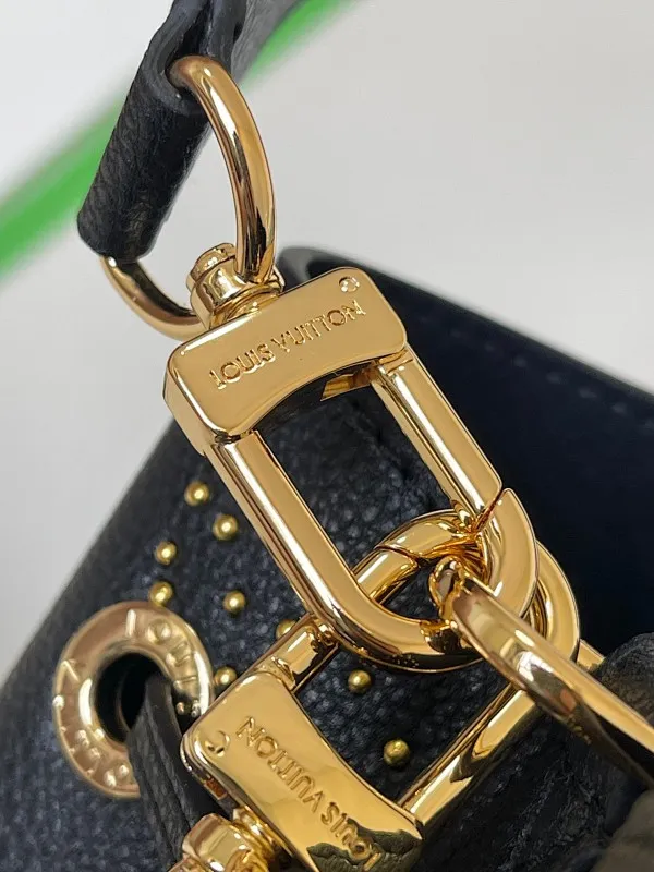 All Categories Official Website "Brand Women's Bags" Women's Bags 💙 LV 2026 New LV Crossbody Bag