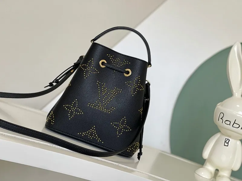 All Categories Official Website "Brand Women's Bags" Women's Bags 💙 LV 2026 New LV Crossbody Bag