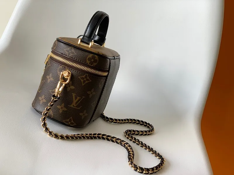 All Categories Official Website "Brand Women's Bags" Women's Bags 💙 LV 2025 New LV Cosmetic Case Chain Bag